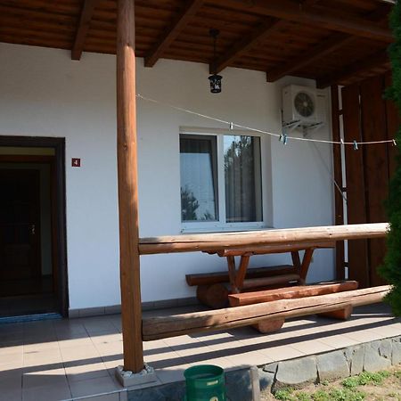 Hotel Trembita Chust Exterior foto