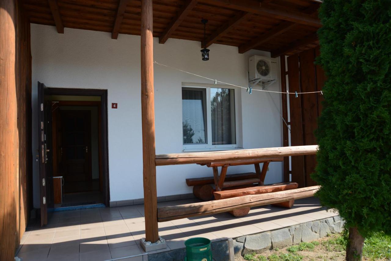 Hotel Trembita Chust Exterior foto